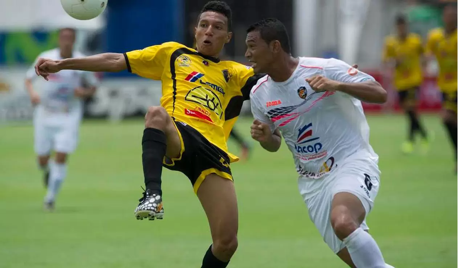 Grecia vs Puntarenas FC